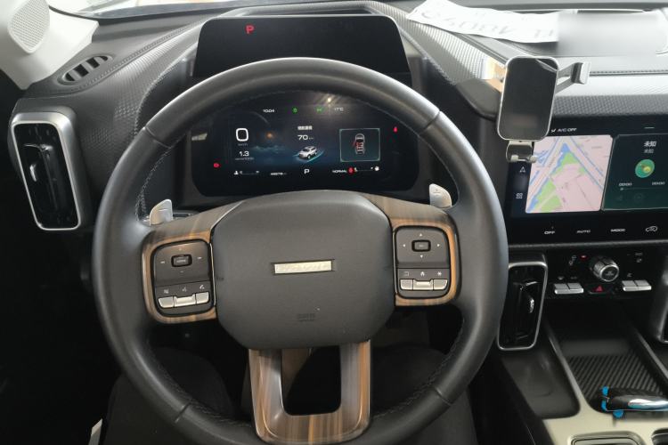 Used Haval DARGO 2022 1.5T DCT Two-Wheel Drive Labrador Edition Center Console