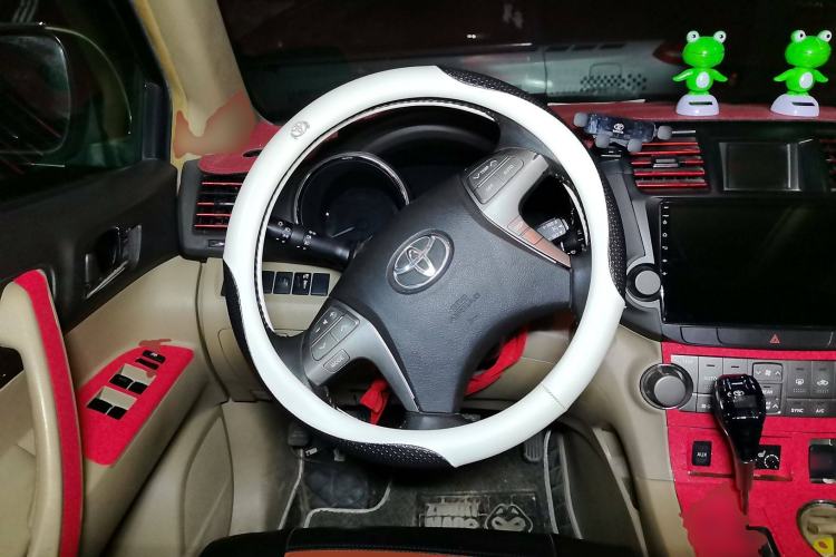 Used Toyota Highlander 2011 2.7L Two-Wheel Drive 7-Seater Luxury Edition