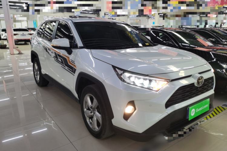 Used Toyota RAV4 2021 2.0L CVT Two-Wheel Drive Fashion PLUS Edition