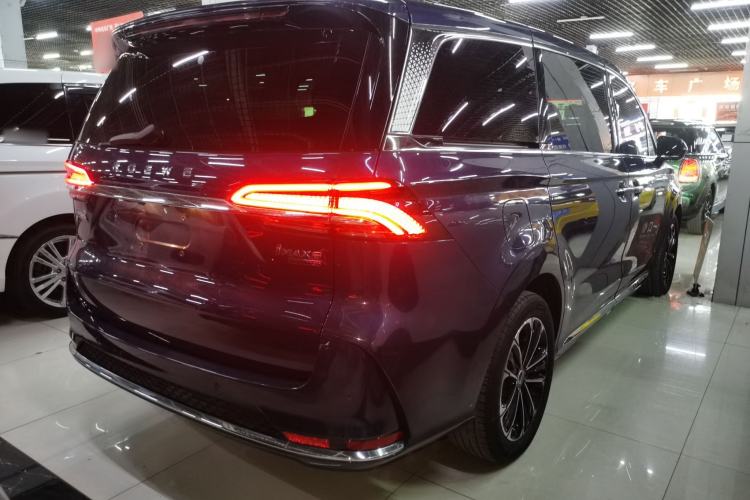 Used Roewe iMAX8 2022 Model 400TGI Exclusive Version for Key Accounts
