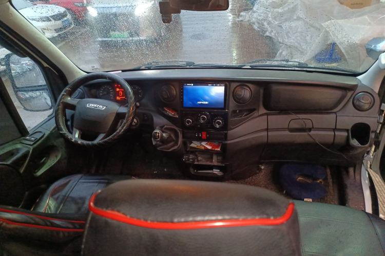 Used Iveco Eurocargo 2020 2.3T Manual Super-Rui Short Wheelbase High Roof High-Performance F1A
