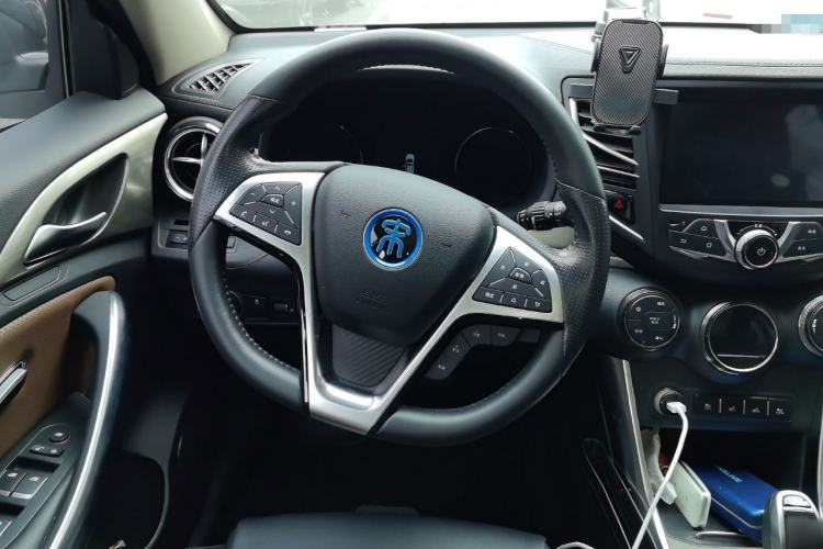 Used BYD Song New Energy 2017 Song DM 1.5TID All-Wheel Drive Luxury Model
