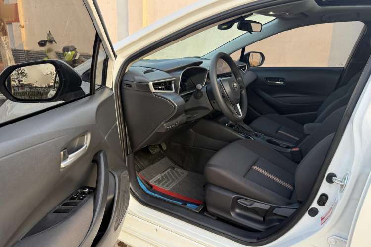 Used Toyota Levin 2023 Smart Electric Hybrid Dual-Engine 1.8L Luxury Edition
