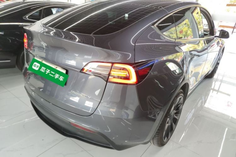 Used Tesla Model Y 2021 Long-Range All-Wheel-Drive Version
