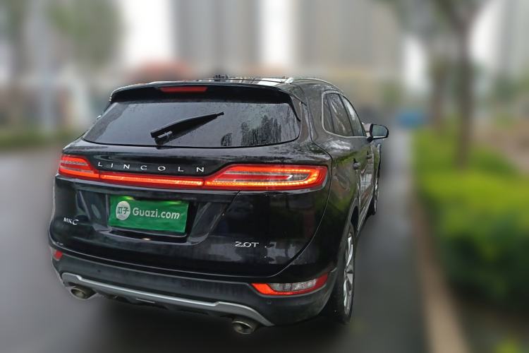 Used Lincoln MKC 2017 2.0T Two-Wheel-Drive Luxury Edition

