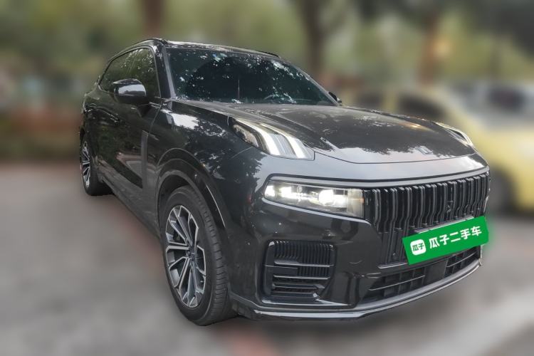 Used Lynk & Co 09 EM-P 2021 2.0T PHEV Halo Six-Seater Front Right 45 Deg