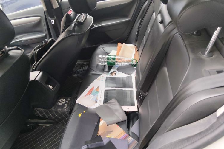 Used Volkswagen Lavida 2013 Restyled Classic 1.6L Manual Comfort Edition
