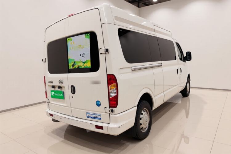 Used SAIC MAXUS Xintu V80 2021 2.0T Manual Classic Aoyuntong Long Wheelbase Mid-Roof 6/7/8/9-Seater Rear Right 45 Deg