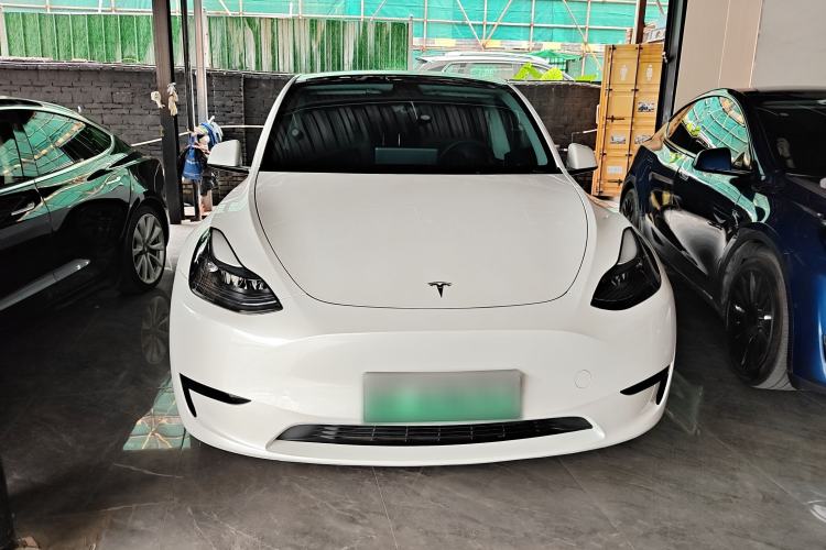 Used Tesla Model Y 2024 Rear-Wheel-Drive Version Front