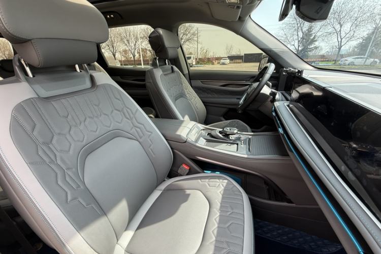 Used Ford Edge 2023 Ford Explorer L 2.0T EcoBoost Two-Wheel Drive 7-Seater Luxury Model
