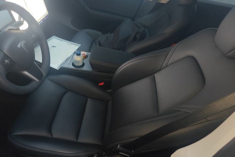 Used Tesla Model Y 2024 Rear-Wheel-Drive Version
