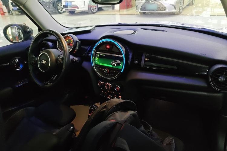 Used MINI 2019 1.5T COOPER Classic Edition
