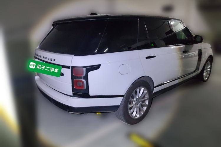 Used Land Rover Range 2018 3.0 SC V6 Vogue Extended-Length Model Rear Right 45 Deg