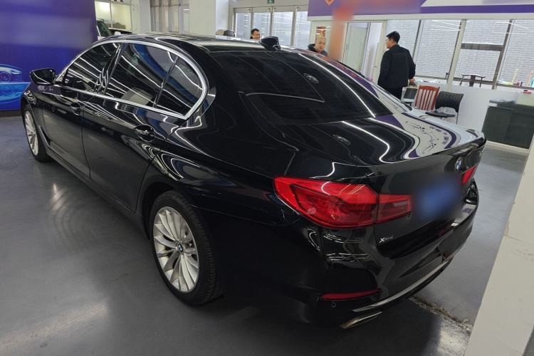 Used BMW 5 Series 2020 530Li xDrive Luxury Package Rear Left 45 Deg