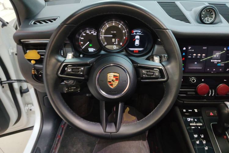 Used Porsche Macan 2024 Macan 2.0T Steering Wheel