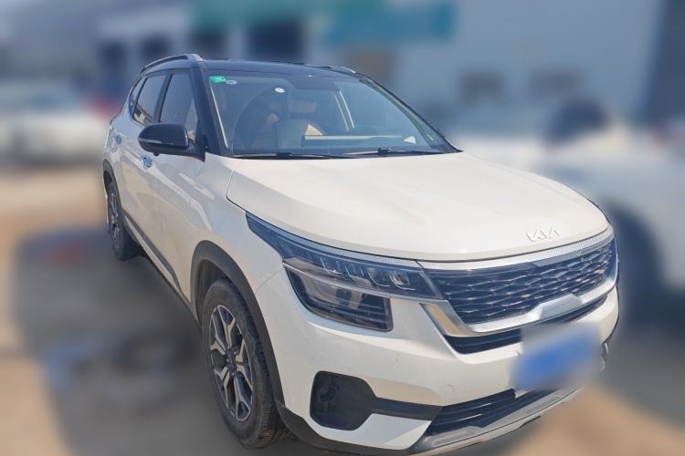 Used Kia KX3 2021 1.5L CVT Trend Edition Front Right 45 Deg