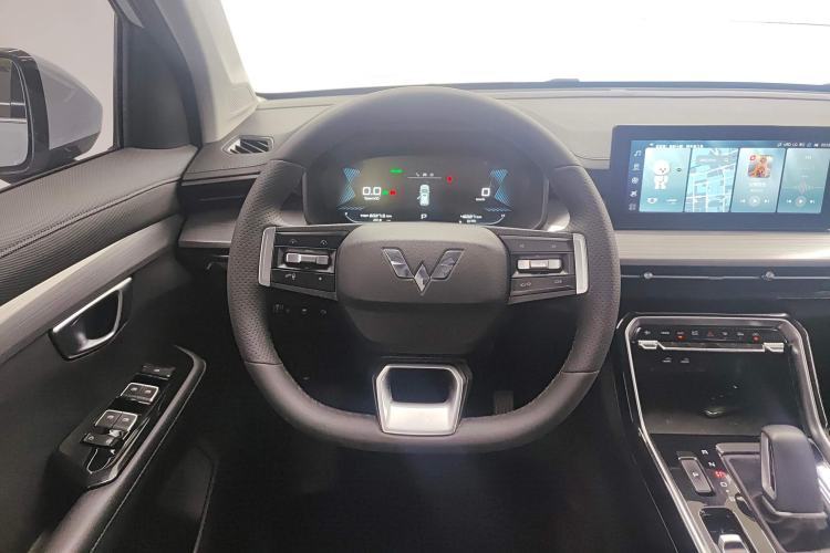 Used Wuling Asta 2022 2.0L DHT Electric-Speed Version