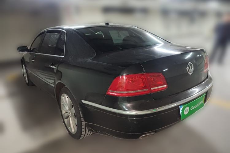Used Volkswagen Phaeton 2011 4.2L V8 4-seat Extended-Range Individual Edition
