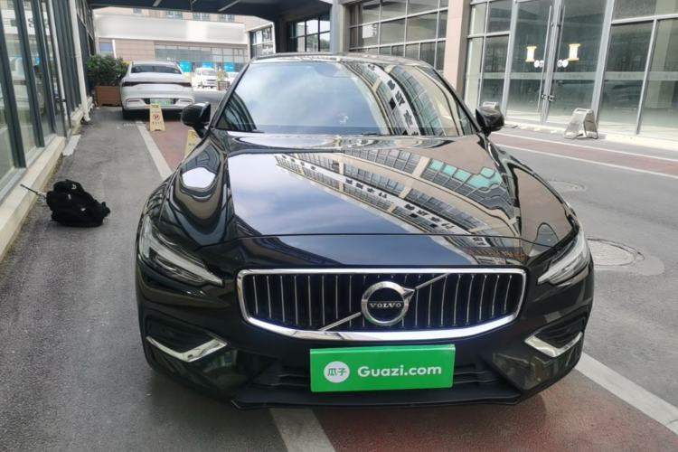 Used Volvo S60 2022 B4 Zhiyi Luxury Edition
