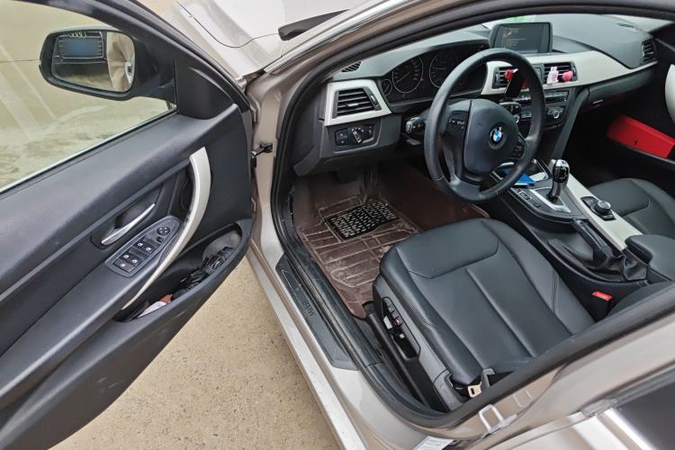 Used BMW 3 Series 2015 316Li Fashion Model Driver Seat