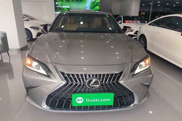 Used Lexus ES 2023 200 Excellence Edition Front