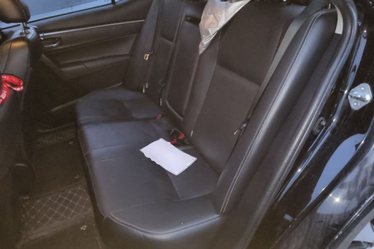 Used Toyota Levin 2016 Dual-Engine 1.8H GS-L E-CVT Leading Edition Left Rear Seat