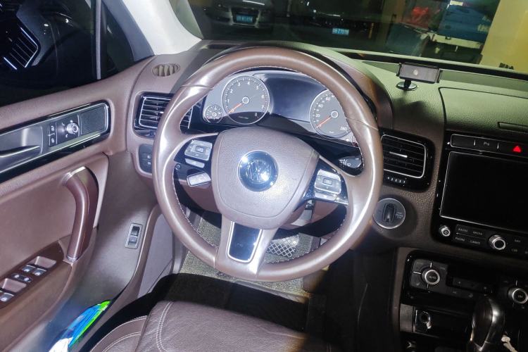 Used Volkswagen Touareg 2016 3.0 TSI Ignis Edition Steering Wheel