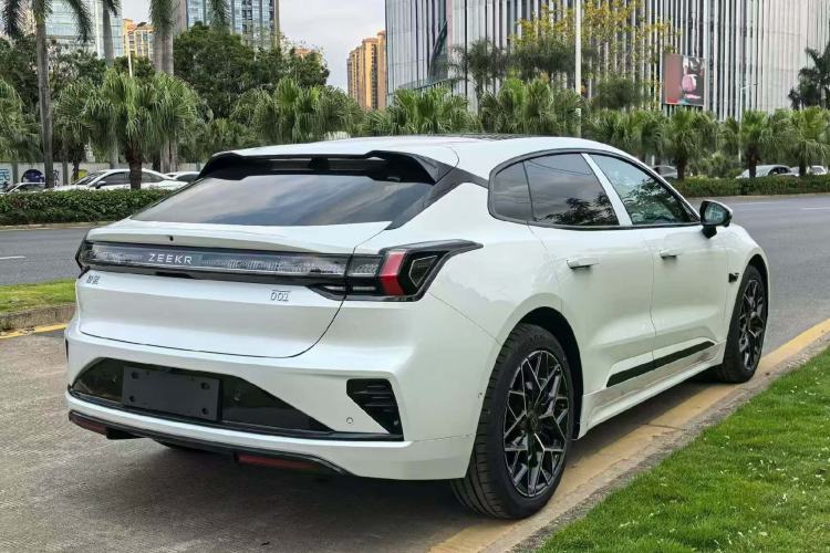 Used Zeekr 001 2026 95° All-Wheel-Drive Max Edition Rear Right 45 Deg