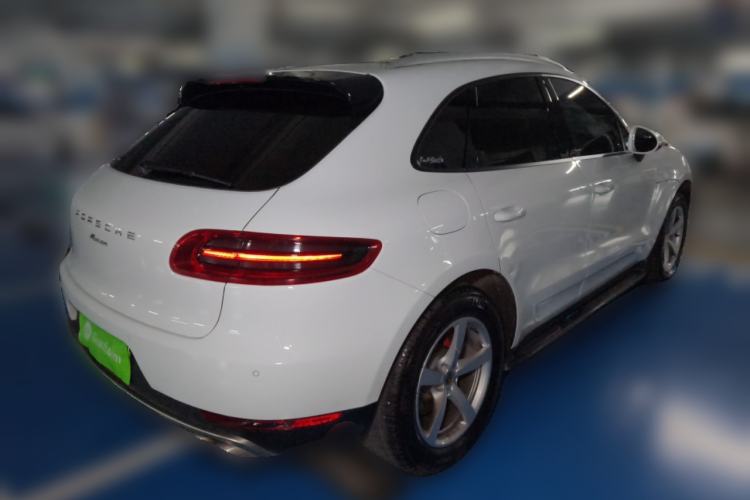 Used Porsche Macan 2014 Macan 2.0T Rear Right 45 Deg