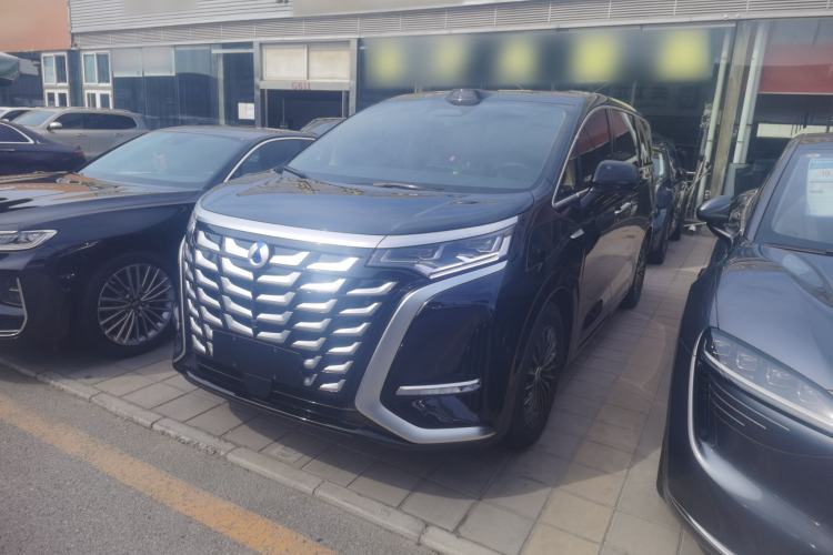 Used Denza D9 2025 DM-i Smart Drive 1020 Four-Wheel Drive Deluxe Model