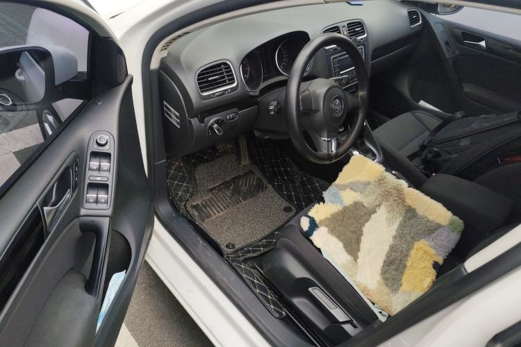 Used Volkswagen Golf 2012 1.4 TSI Automatic Comfort Edition Driver Seat