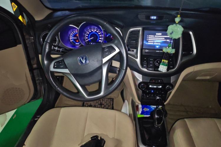 Used CHANGAN Eado 2015 1.6L Manual Luxury Model China IV Standard Steering Wheel