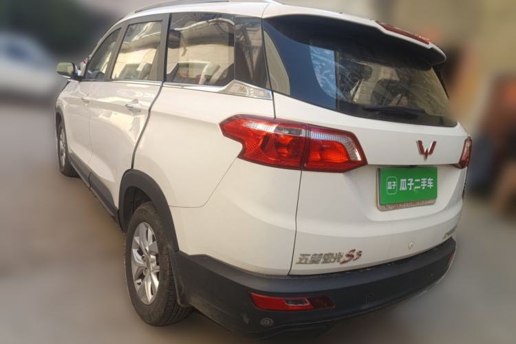 Used Wuling Hongguang S3 2018 1.5L Manual Luxury Model China V Standard