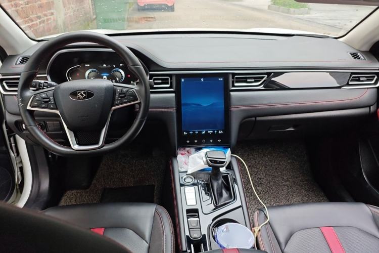 Used SOL A5 2021 1.5T CVT Prestige Smart Connectivity Model Center Console