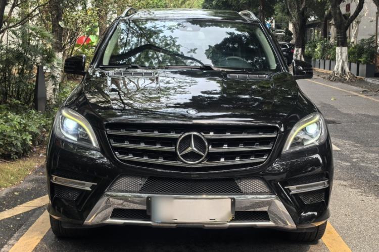 Used Mercedes-Benz M-Class 2015 ML 400 4MATIC Dynamic Model Exterior 3
