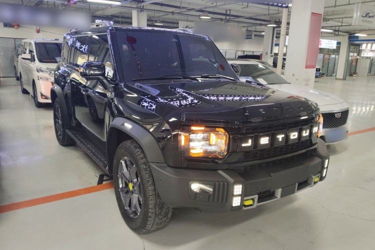 Used JETOUR Traveler 2023 2.0T All-Wheel Drive CrossPRO+
