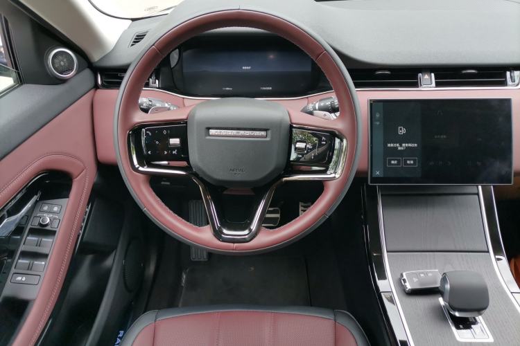 Used Land Rover Range Evoque 2024 Aurora L 249 PS Prestige Light-Chasing Edition Steering Wheel