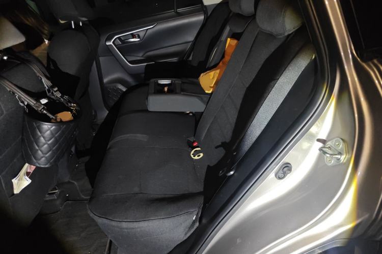 Used Toyota RAV4 2020 2.0L CVT Two-Wheel Drive Fashion Edition Left Rear Seat