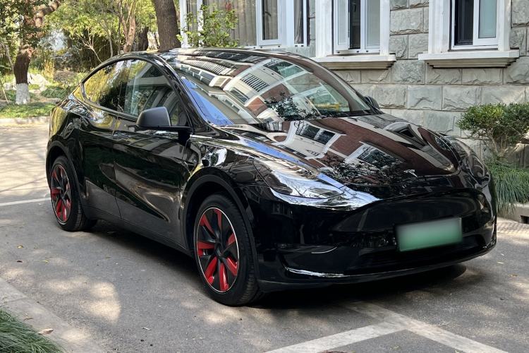 Used Tesla Model Y 2021 Long-Range All-Wheel-Drive Version