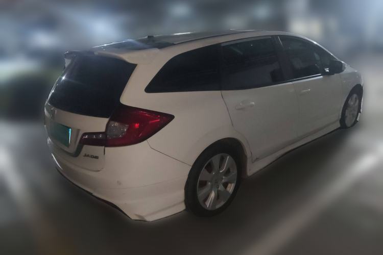 Used Honda Jade 2013 1.8L automatic Comfort version 5 seats