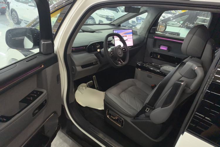 Used Zeekr MIX 2025 Intelligent Driving Version
