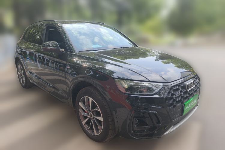 Used Audi Q5L 2024 40 TFSI Luxury Dynamic Edition Front Right 45 Deg