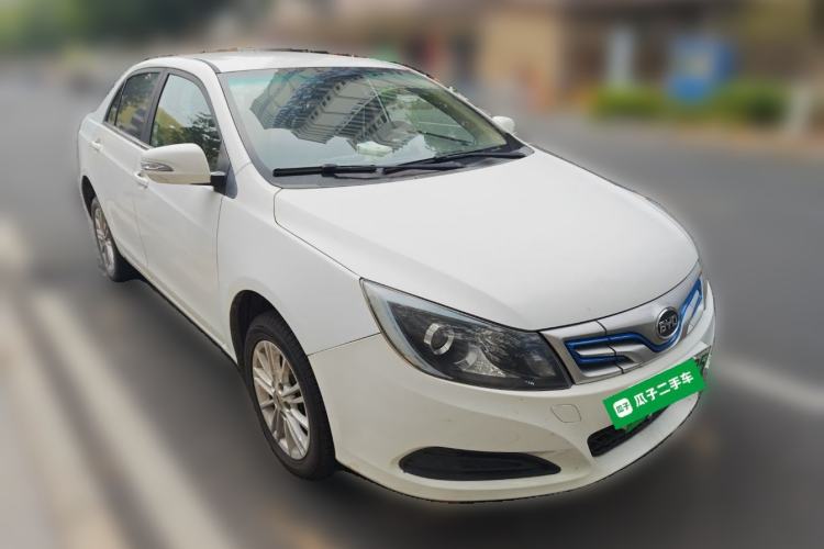 Used BYD e5 2018 450 Smart Connect Enjoyment Version
