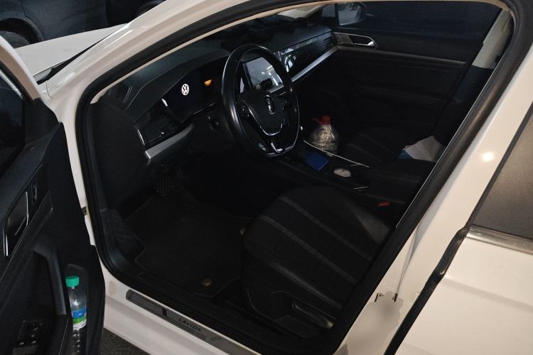 Used Volkswagen Lavida 2021 1.5L Automatic Vision Edition
