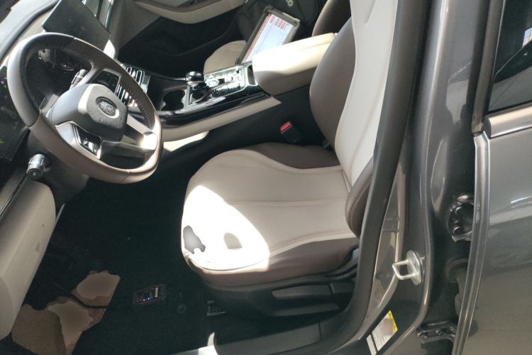 Used BYD Qin PLUS 2024 HONOR Edition DM-i 55KM Leading Model
