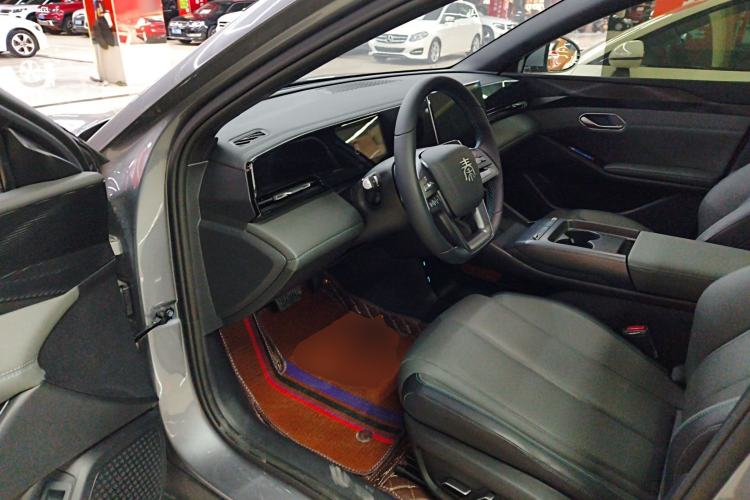 Used BYD Qin L 2025 EV 470KM Leading Edition