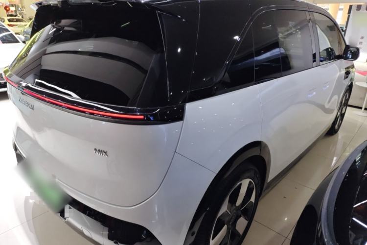 Used Zeekr MIX 2025 Intelligent Driving Version
