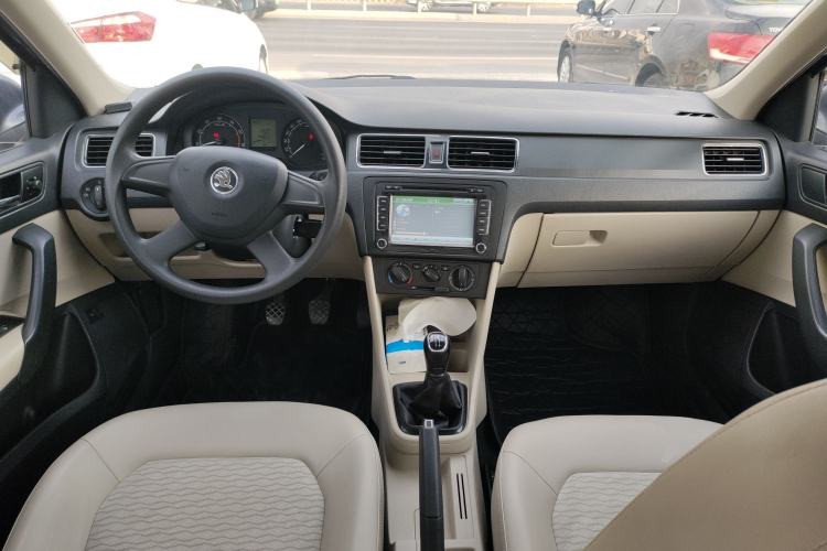 Used Skoda Rapid 2013 1.6L Manual Smart Selection Model