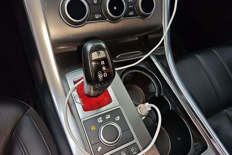 Used Land Rover Range Sport 2016 3.0 SC V6 SE Gear Lever