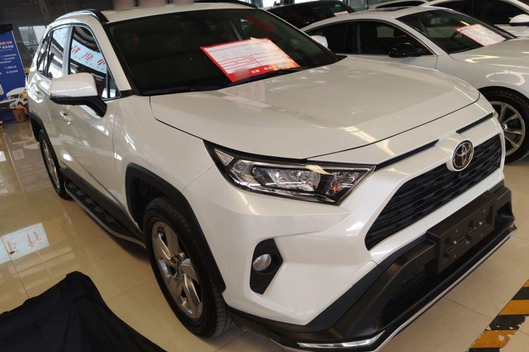 Used Toyota RAV4 2021 2.0L CVT Two-Wheel Drive Fashion Edition
